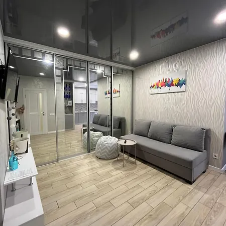 Vip Avalon Апартаменти